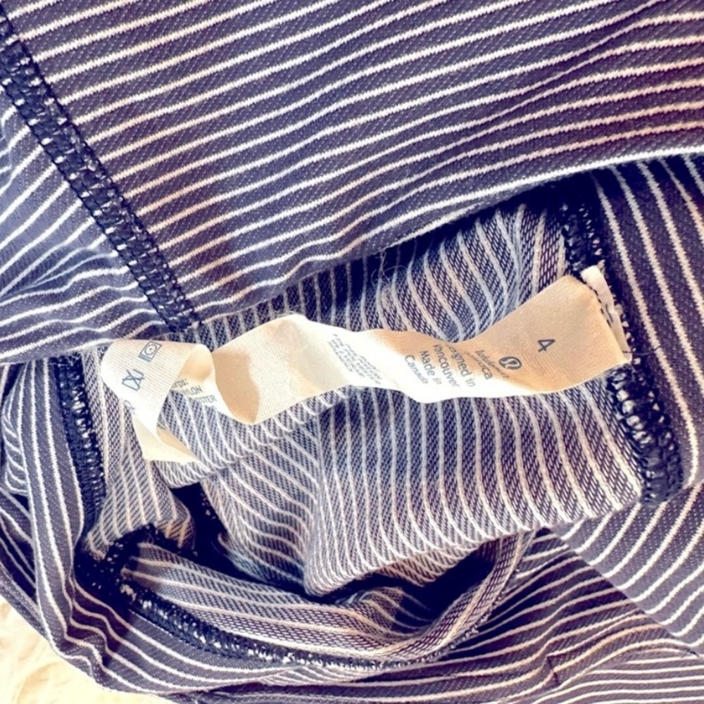 Lululemon Wunder Under Legging - Picture 11 of 15